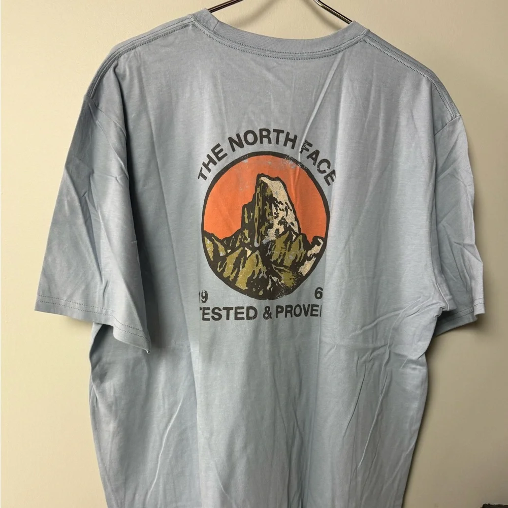 The North Face Standard Fit T-Shirt Bundle of 2 New NWT Graphic Tees - Picture 6 of 10